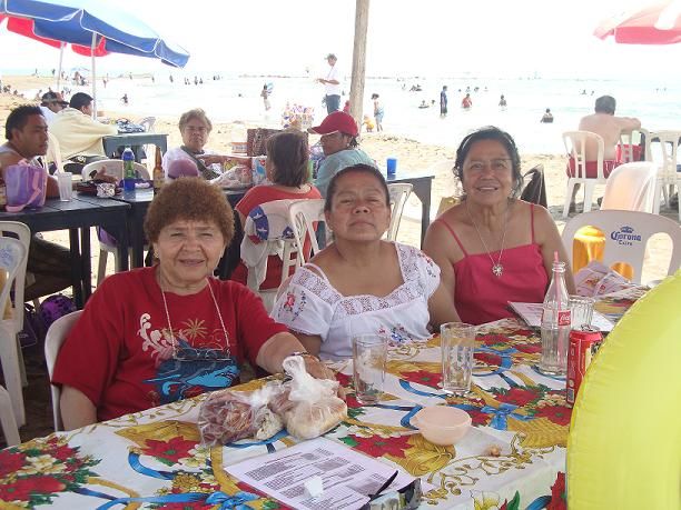 Muy divertidas en la Playa