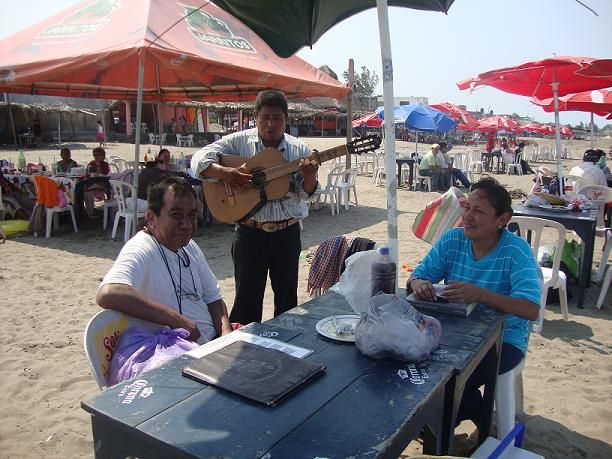 Feliz cumple Sr. Pascual gracias por compartir momentos especiales con nosotros