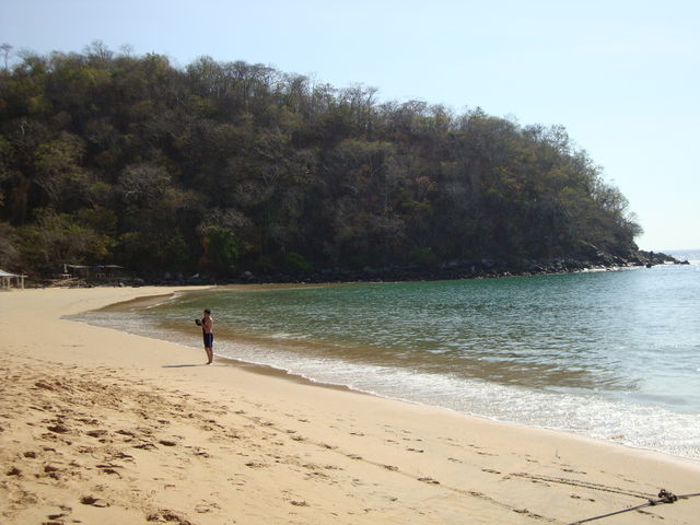 Playa Maguey, Huatulco.